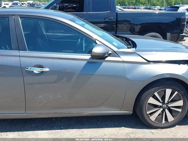 2021 NISSAN ALTIMA SV FWD 19