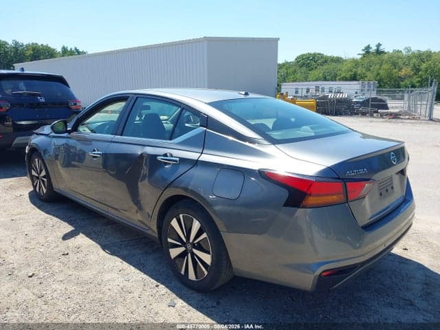 2021 NISSAN ALTIMA SV FWD 3