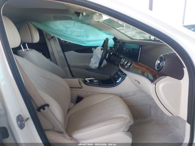 2017 MERCEDES-BENZ E 300 5