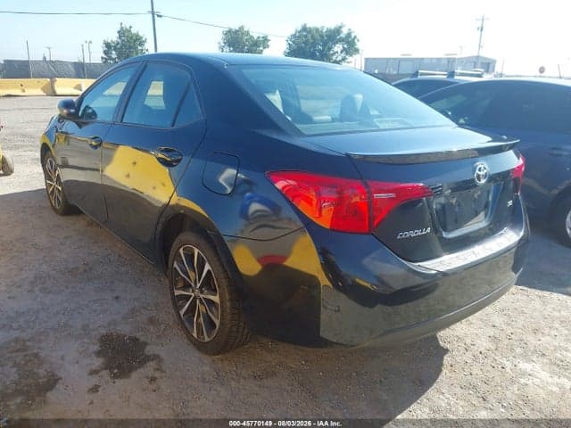 2017 TOYOTA COROLLA SE 3