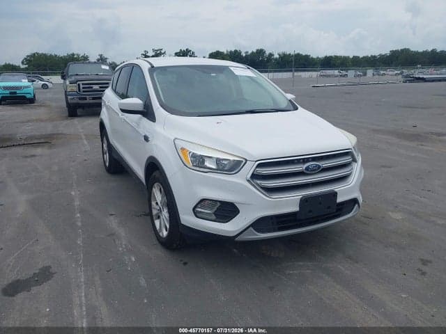 2017 FORD ESCAPE SE 1