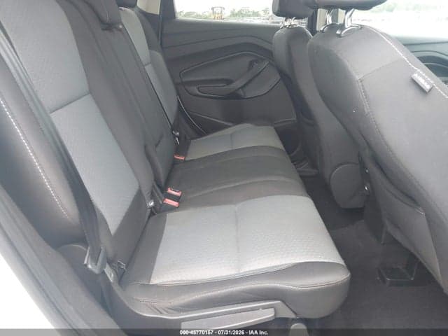 2017 FORD ESCAPE SE 8