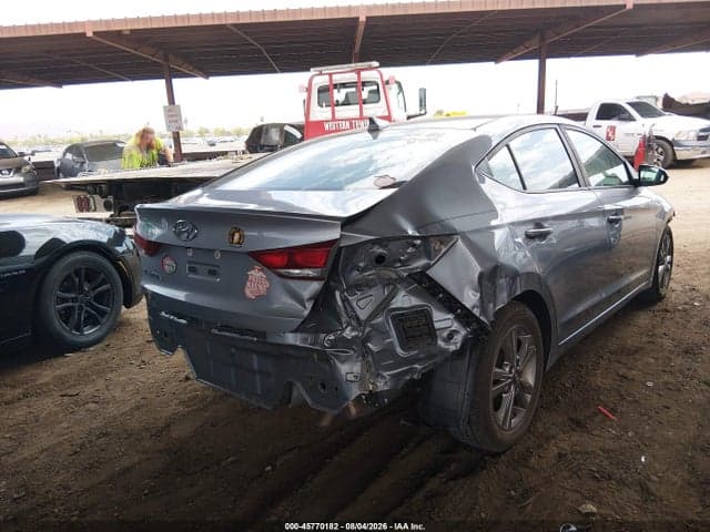 2017 HYUNDAI ELANTRA SE 18