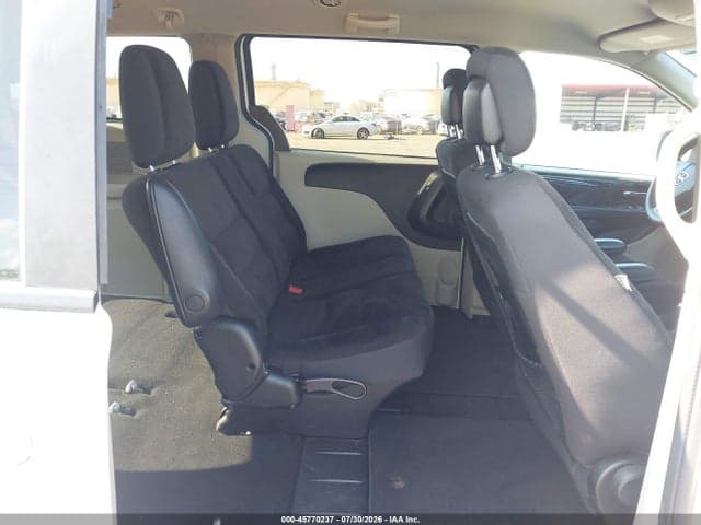 2018 DODGE GRAND CARAVAN SE 8