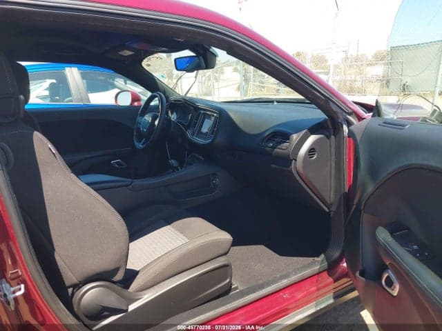 2021 DODGE CHALLENGER SXT 5