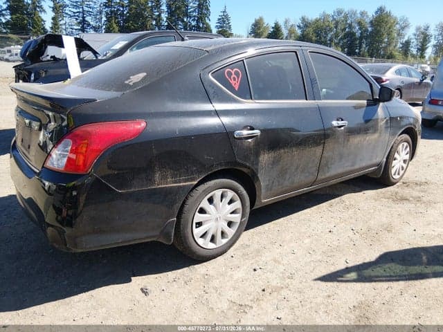 2017 NISSAN VERSA 1.6 SV 4