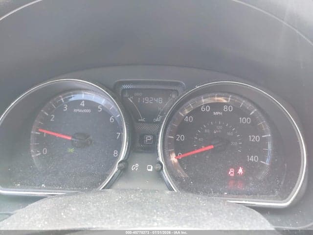 2017 NISSAN VERSA 1.6 SV 7