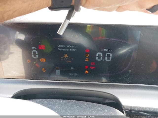 2025 KIA SELTOS S 7