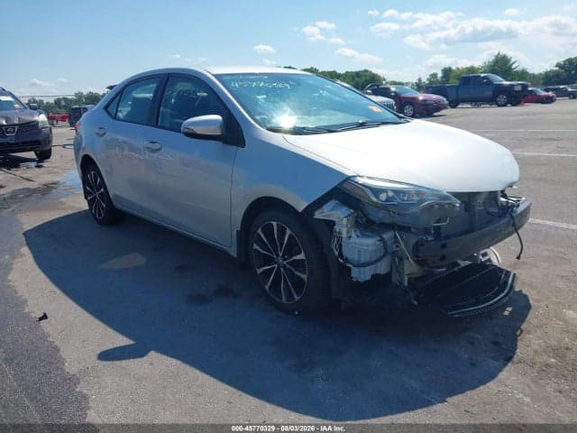 2017 TOYOTA COROLLA SE - 1