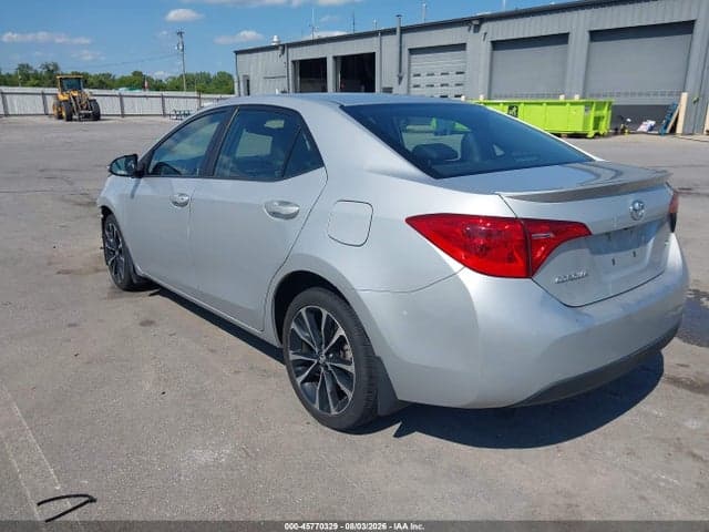 2017 TOYOTA COROLLA SE 3