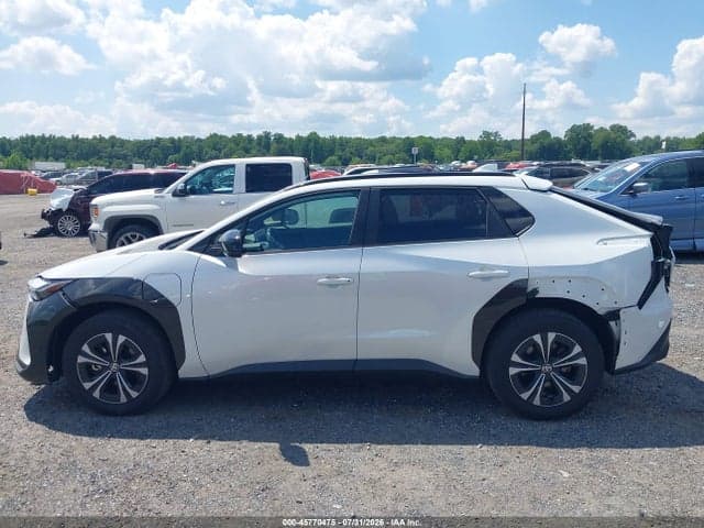 2025 TOYOTA BZ4X XLE 15