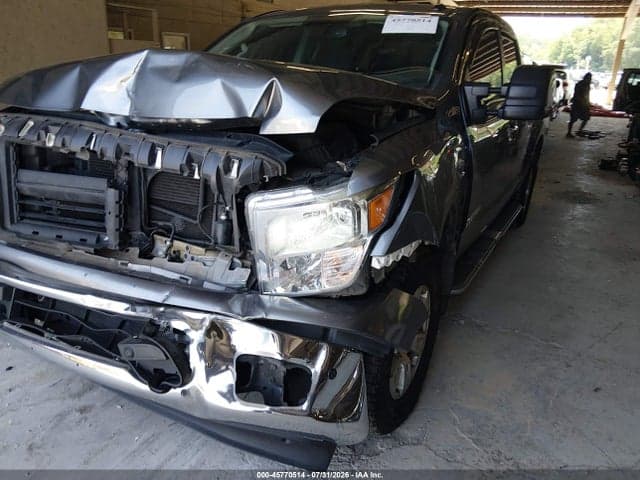 2017 NISSAN TITAN SV 19