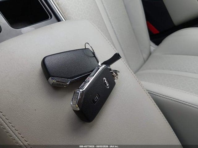 2021 KIA SORENTO S 11