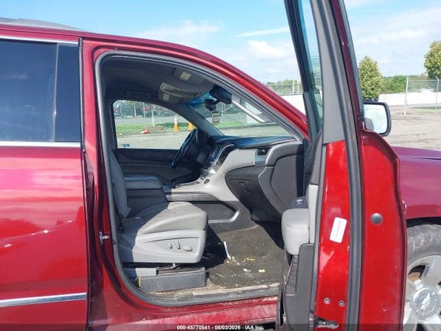 2017 CHEVROLET TAHOE LT 5