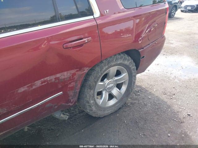 2017 CHEVROLET TAHOE LT 6