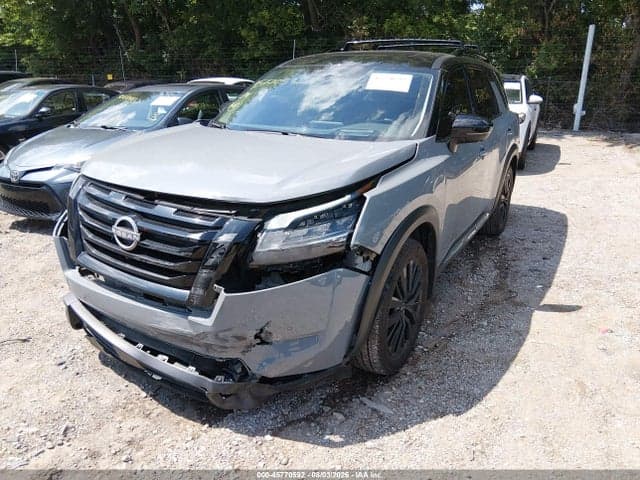 2023 NISSAN PATHFINDER PLATINUM 2