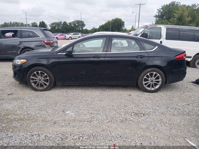 2019 FORD FUSION SE 14