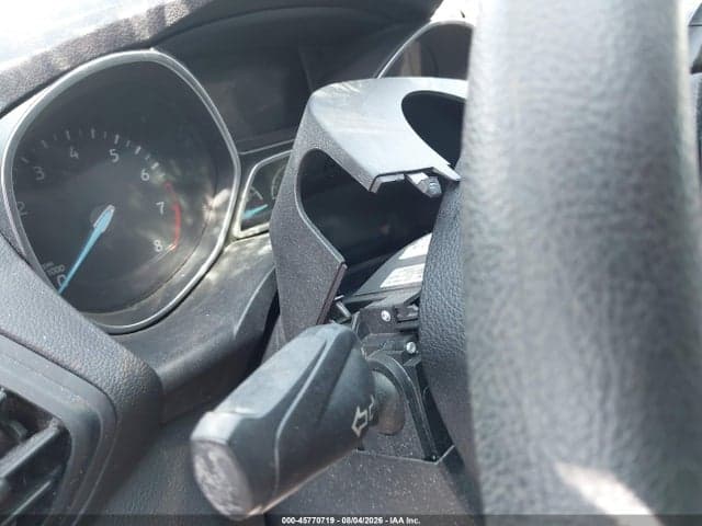 2017 FORD ESCAPE SE 7
