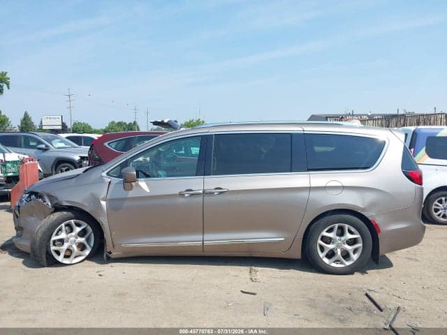 2018 CHRYSLER PACIFICA TOURING L PLUS 14