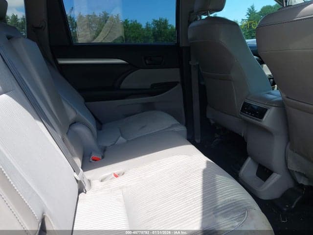 2019 TOYOTA HIGHLANDER LE PLUS 8