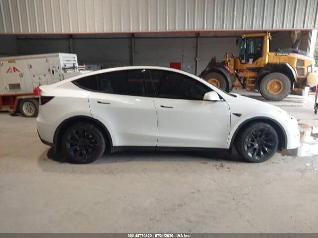 2021 TESLA MODEL Y LONG RANGE DUAL MOTOR ALL-WHEEL DRIVE 13