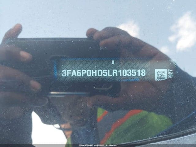 2020 FORD FUSION SE 9