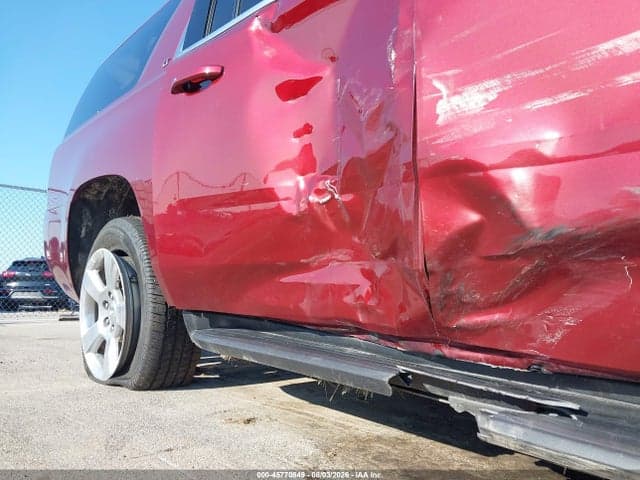 2017 CHEVROLET SUBURBAN LT 18