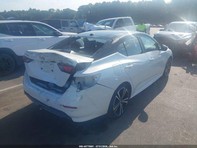 2021 NISSAN SENTRA SR XTRONIC CVT 4