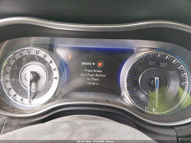 2017 CHRYSLER 300C 7