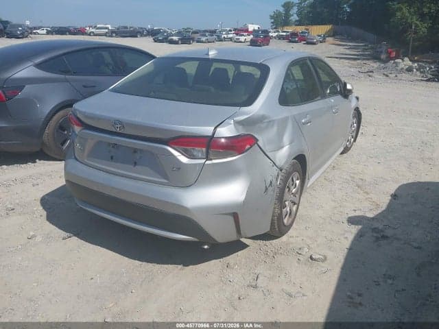 2020 TOYOTA COROLLA LE 4