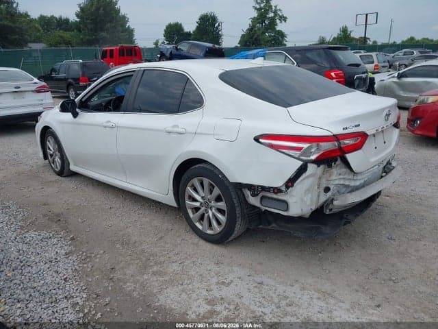 2019 TOYOTA CAMRY LE 3