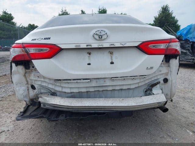 2019 TOYOTA CAMRY LE 6