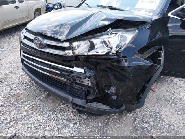 2017 TOYOTA HIGHLANDER XLE 2