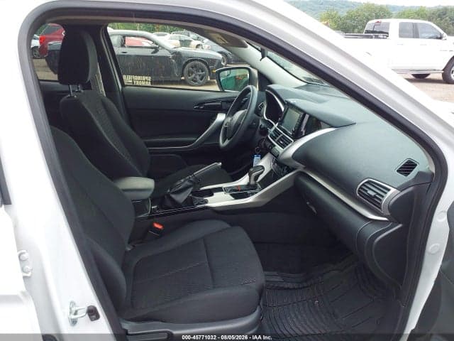 2018 MITSUBISHI ECLIPSE CROSS ES 5