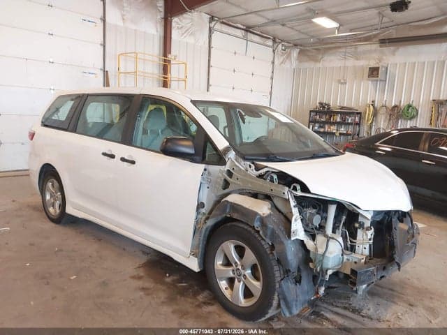 2018 TOYOTA SIENNA L 7 PASSENGER - 1