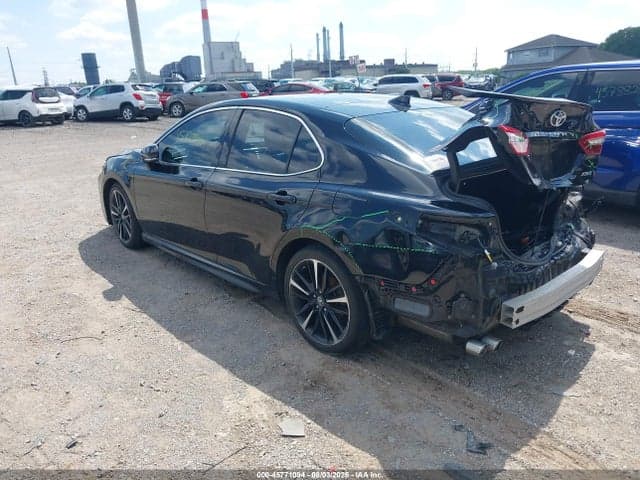 2018 TOYOTA CAMRY XSE V6 3