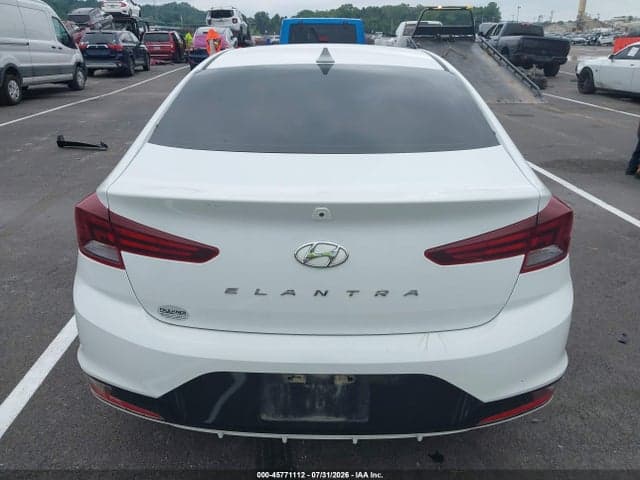 2020 HYUNDAI ELANTRA SEL 16
