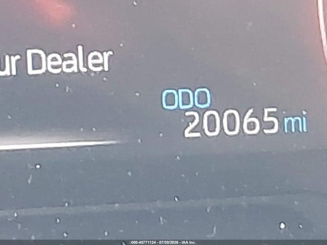 2025 TOYOTA RAV4 XLE PREMIUM 15