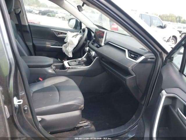 2025 TOYOTA RAV4 XLE PREMIUM 5