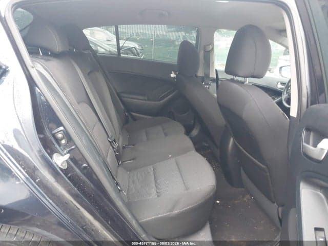 2017 KIA FORTE LX 8