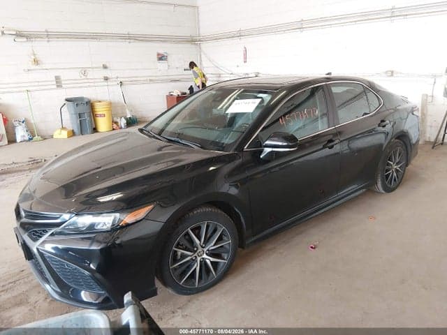 2021 TOYOTA CAMRY SE 2