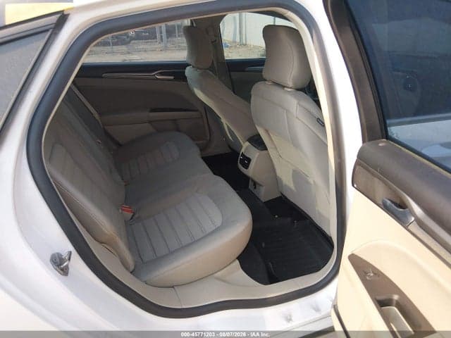 2019 FORD FUSION SE 8
