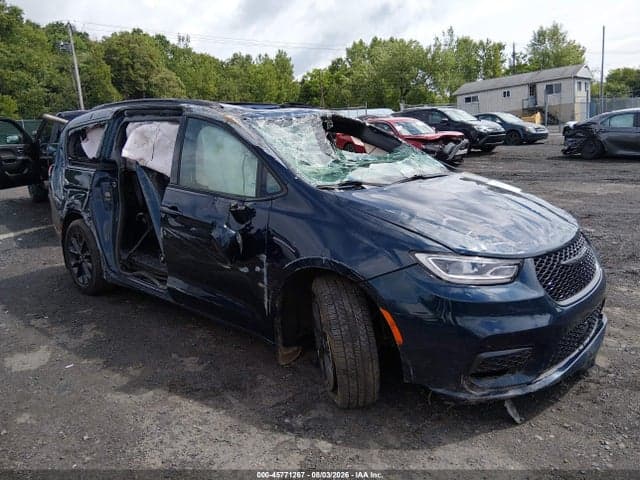 2021 CHRYSLER PACIFICA TOURING 1