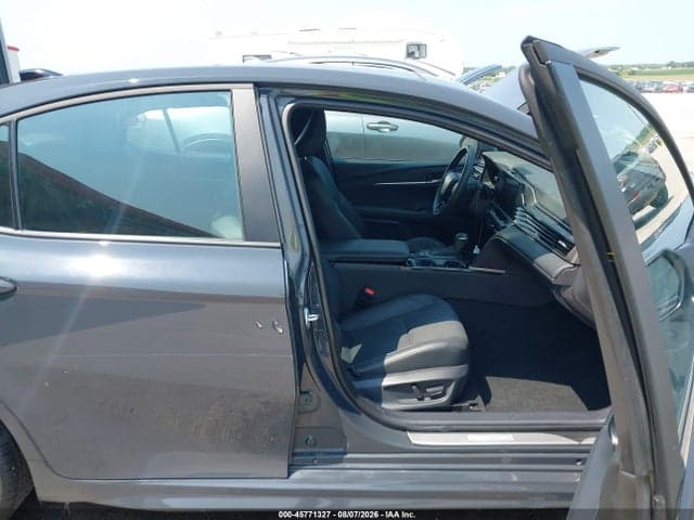 2025 TOYOTA CAMRY XSE 5