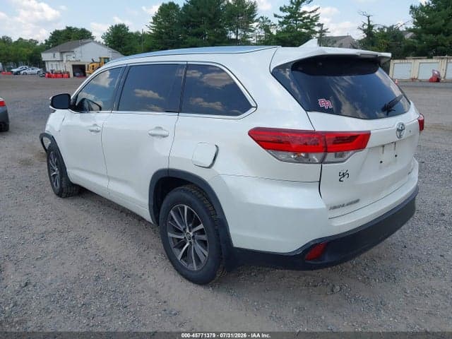 2017 TOYOTA HIGHLANDER XLE 3