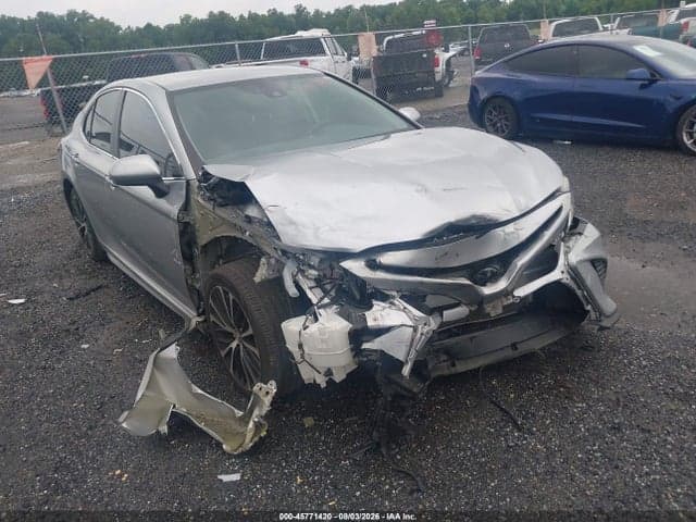 2020 TOYOTA CAMRY SE 6