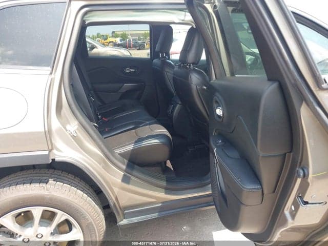 2019 JEEP CHEROKEE LATITUDE PLUS FWD 8