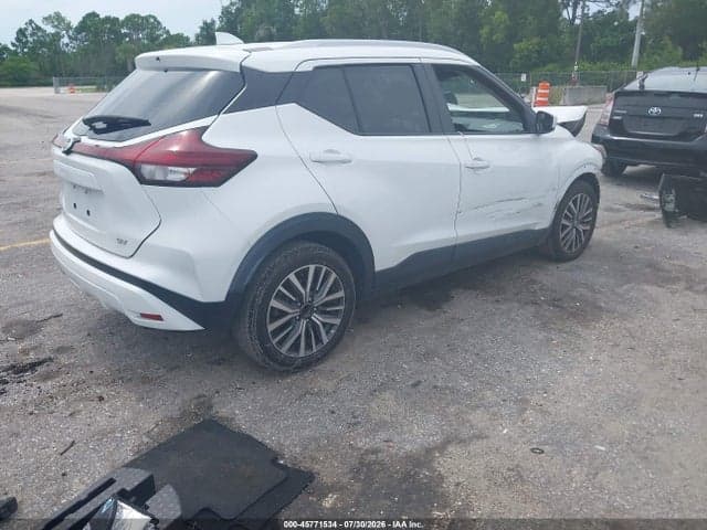 2021 NISSAN KICKS SV XTRONIC CVT 4