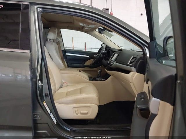 2017 TOYOTA HIGHLANDER XLE 5