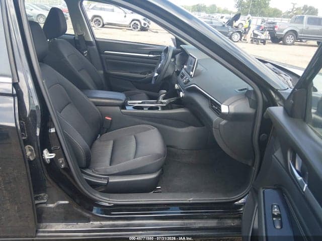 2021 NISSAN ALTIMA SV FWD 5